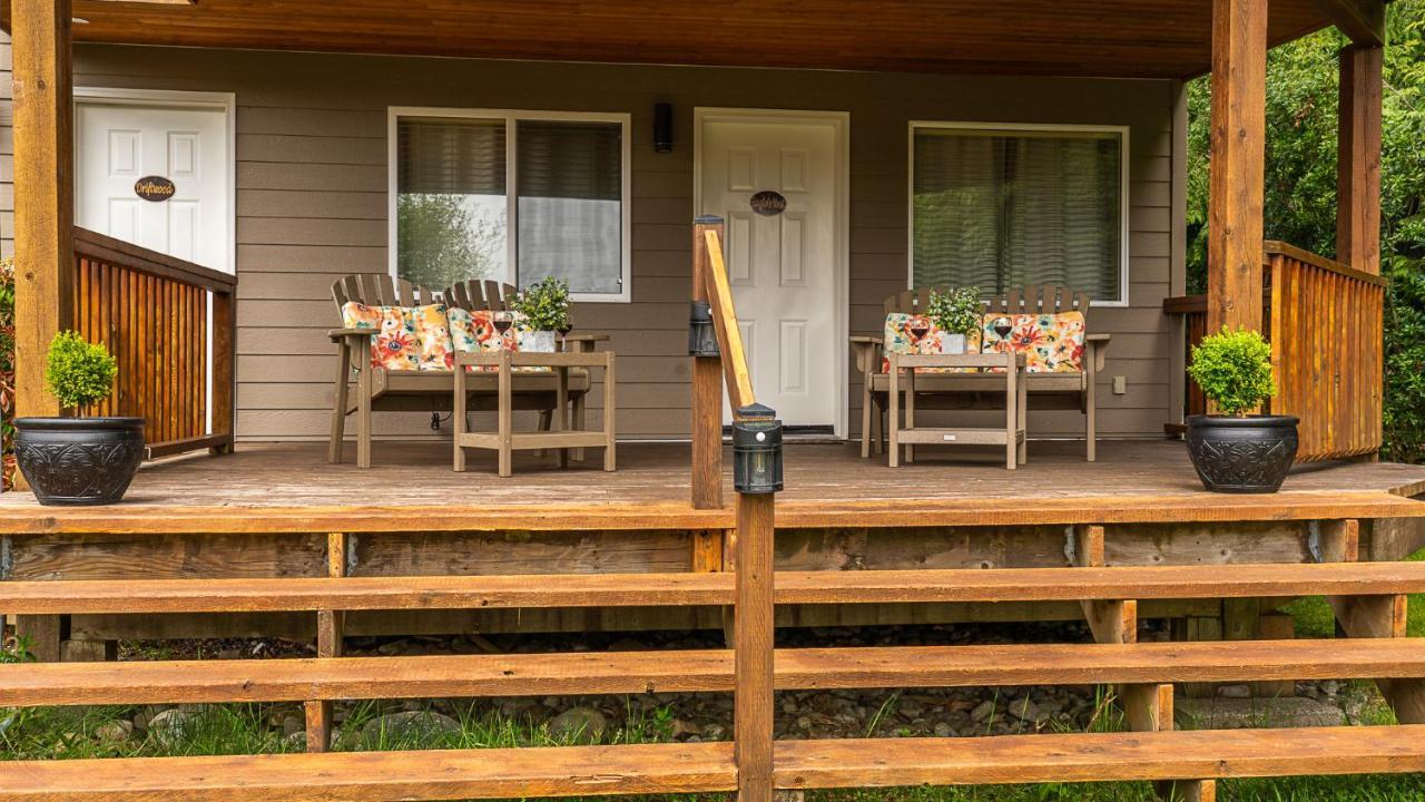 Wild Pacific Guest Suites Ucluelet Exterior foto